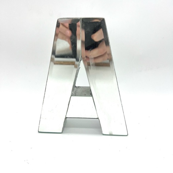 Unknown Other - A monogram Glass Mirror silver Decor letter